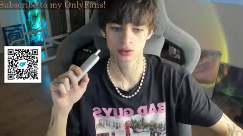 Snapshot of oliverrgroove chatting on September 29, 2:33 pm oliverrgroove online show from September 29, 2:33 pm