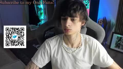 Snapshot of oliverrgroove chatting on November 12, 9:32 am oliverrgroove online show from November 12, 9:32 am