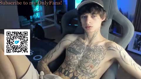 Snapshot of oliverrgroove chatting on November 13, 2:27 pm oliverrgroove online show from November 13, 2:27 pm