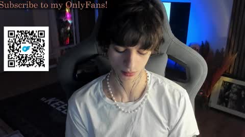 Snapshot of oliverrgroove chatting on November 24, 3:12 pm oliverrgroove online show from November 24, 3:12 pm