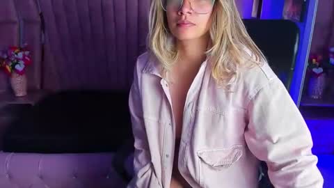  OLIVIA  online show from January 29, 7:46 am