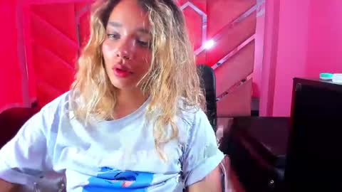  OLIVIA  online show from February 26, 3:10 am