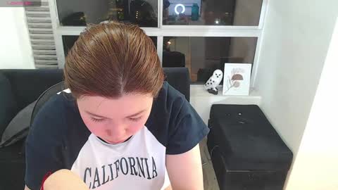 olivia_martine online show from January 11, 9:04 am