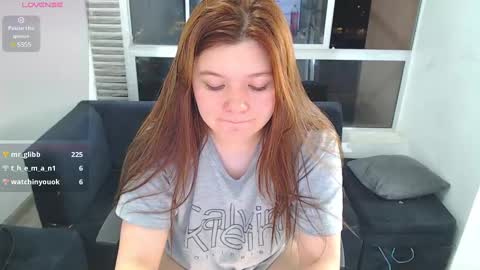 olivia_martine online show from February 26, 6:26 am