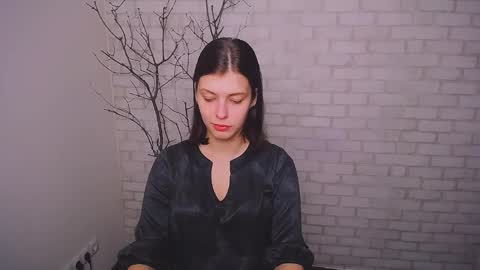 Olivia online show from January 3, 1:58 pm