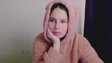 Olivia online show from September 26, 3:54 am