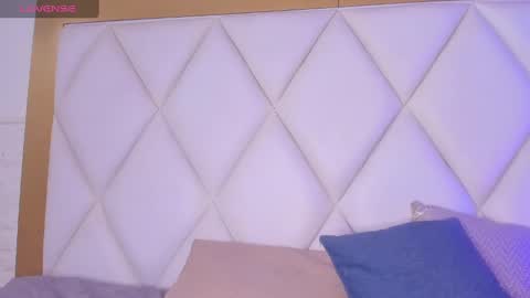 Snapshot of oliviabrady1 chatting on February 4, 1:23 am OLIVIA online show from February 4, 1:23 am