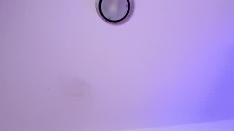 Snapshot of oliviabrady1 chatting on February 18, 1:43 am OLIVIA online show from February 18, 1:43 am