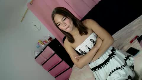 Snapshot of oliviacummer_69 chatting on October 9, 10:35 am OLIVIA online show from October 9, 10:35 am