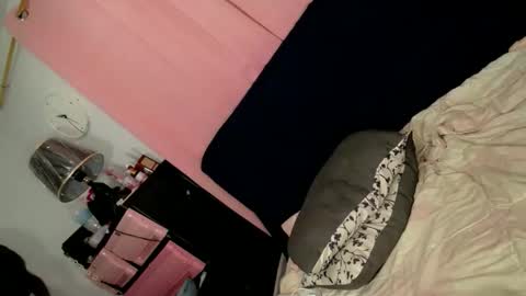 Snapshot of oliviacummer_69 chatting on November 23, 6:41 pm OLIVIA online show from November 23, 6:41 pm