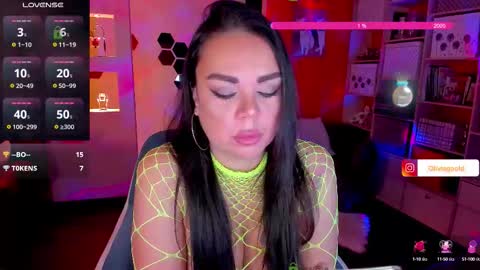 Snapshot of oliviagoold chatting on October 2, 6:59 pm Oliviagoold online show from October 2, 6:59 pm