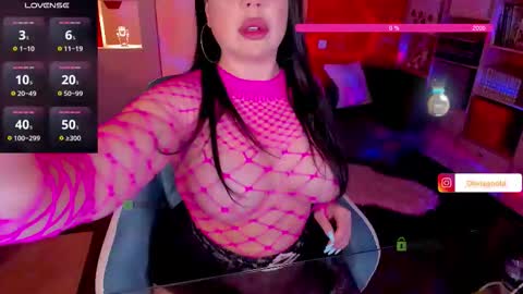 Snapshot of oliviagoold chatting on November 17, 7:30 pm Oliviagoold online show from November 17, 7:30 pm