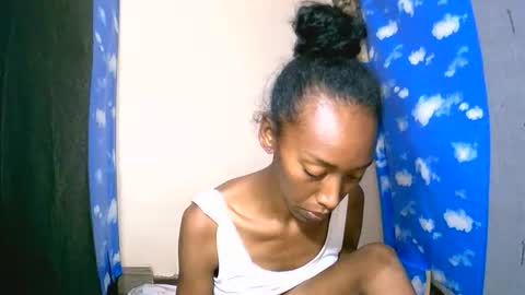 oliviah27 online show from October 4, 11:47 pm