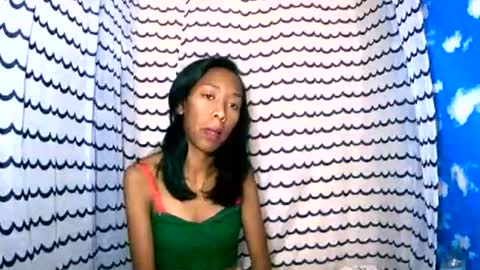 oliviah27 online show from October 21, 8:15 am