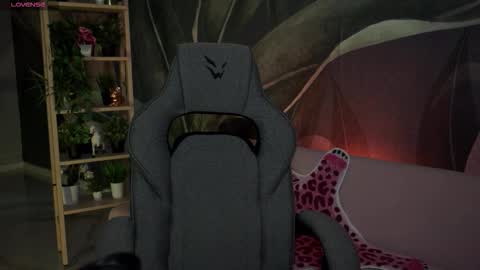 Liv online show from October 8, 1:03 am