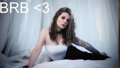 Liv online show from November 19, 2:22 am