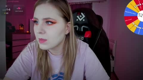 . online show from December 27, 9:06 am