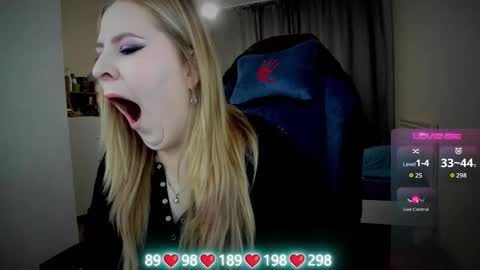 . online show from October 7, 5:04 am