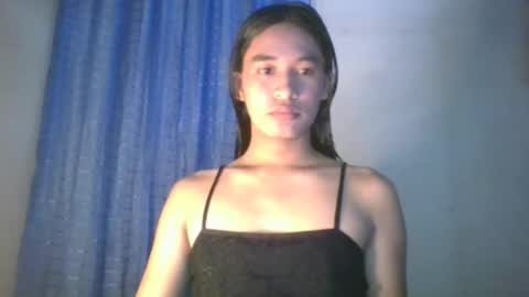 oliviaslut69 online show from November 24, 5:29 am