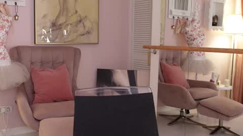 OliviaSway online show from September 11, 7:58 pm