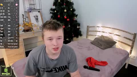 Snapshot of ollistiw chatting on January 7, 7:20 am Olli and Stiw online show from January 7, 7:20 am