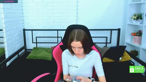 Snapshot of ollistiw chatting on January 27, 6:19 am Olli and Stiw online show from January 27, 6:19 am