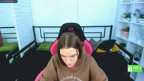 Snapshot of ollistiw chatting on January 28, 9:19 am Olli and Stiw online show from January 28, 9:19 am