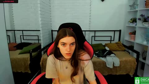 Snapshot of ollistiw chatting on February 5, 7:50 am Olli and Stiw online show from February 5, 7:50 am