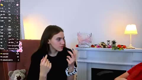 Snapshot of ollistiw chatting on February 11, 9:31 am Olli and Stiw online show from February 11, 9:31 am