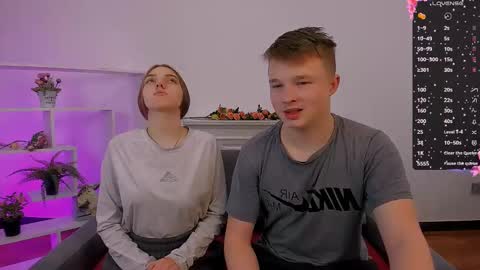 Snapshot of ollistiw chatting on March 6, 8:52 am Olli and Stiw online show from March 6, 8:52 am