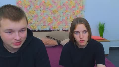 Snapshot of ollistiw chatting on September 12, 8:36 am Olli and Stiw online show from September 12, 8:36 am