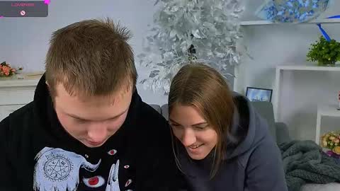 Snapshot of ollistiw chatting on November 10, 8:35 am Olli and Stiw online show from November 10, 8:35 am