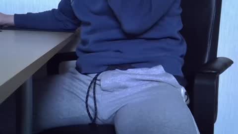 Snapshot of ollo2023 chatting on December 25, 10:17 am Edwin online show from December 25, 10:17 am