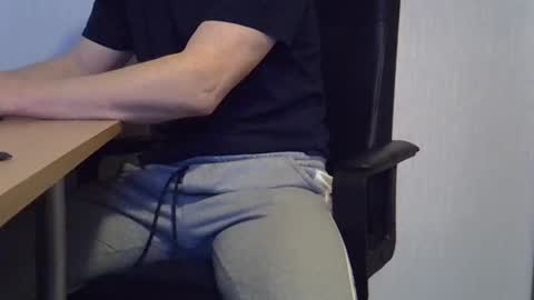 Snapshot of ollo2023 chatting on January 17, 3:22 pm Edwin online show from January 17, 3:22 pm