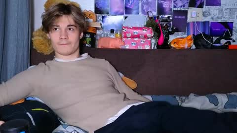 Tony online show from March 3, 8:32 pm