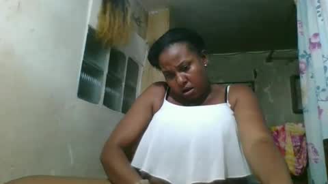 olyvienne90 online show from November 28, 1:14 pm