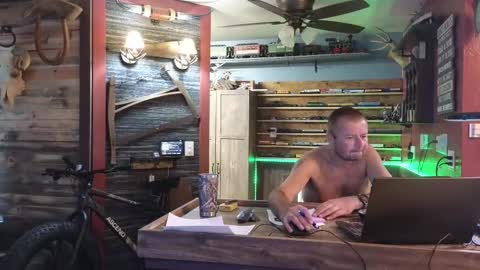 Norm online show from October 13, 9:04 pm