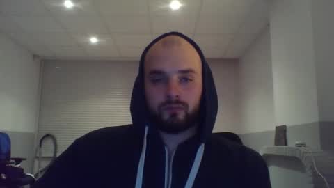 Snapshot of omgwhereim chatting on December 3, 6:17 pm omgwhereim online show from December 3, 6:17 pm