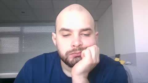 Snapshot of omgwhereim chatting on February 2, 11:19 am omgwhereim online show from February 2, 11:19 am