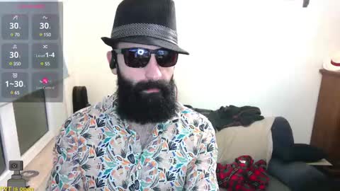 ona nisme online show from December 8, 5:44 pm