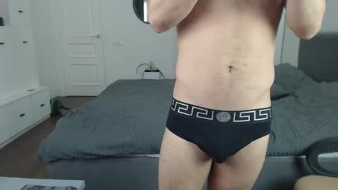 onebestlover online show from February 13, 12:00 pm