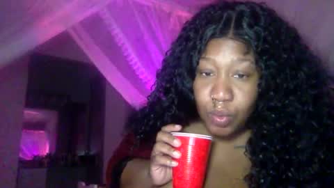 onlineerica online show from November 8, 5:40 am