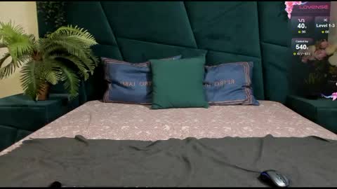 Erick  online show from February 23, 1:02 am