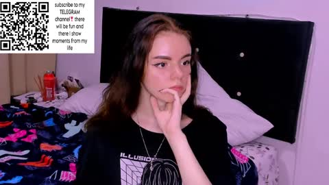 only_sarah1 online show from December 3, 2:14 am