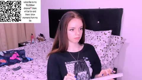 only_sarah1 online show from December 12, 2:26 am