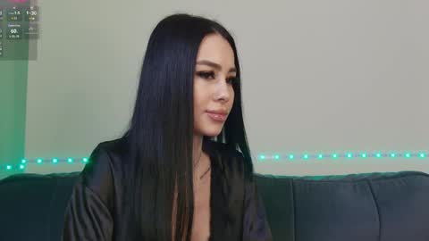 Xandra online show from February 24, 7:00 am