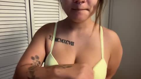 Miss Girly online show from September 23, 5:54 am