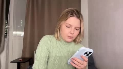 Ophelia online show from November 29, 3:04 pm