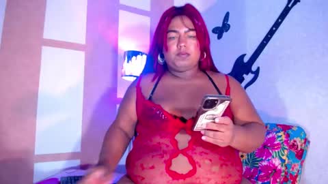 Snapshot of opraxbell chatting on January 25, 11:23 am OpraxBell online show from January 25, 11:23 am