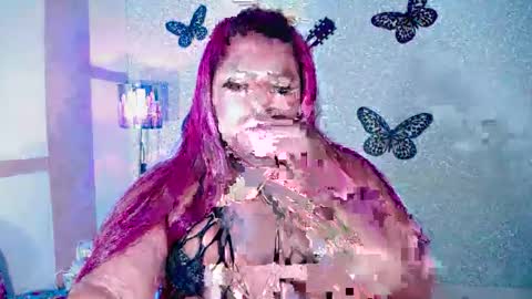 Snapshot of opraxbell chatting on February 4, 4:59 am OpraxBell online show from February 4, 4:59 am